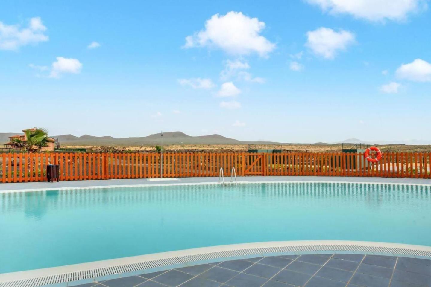 Villa Majanicho Con Piscina Lajares Luaran gambar