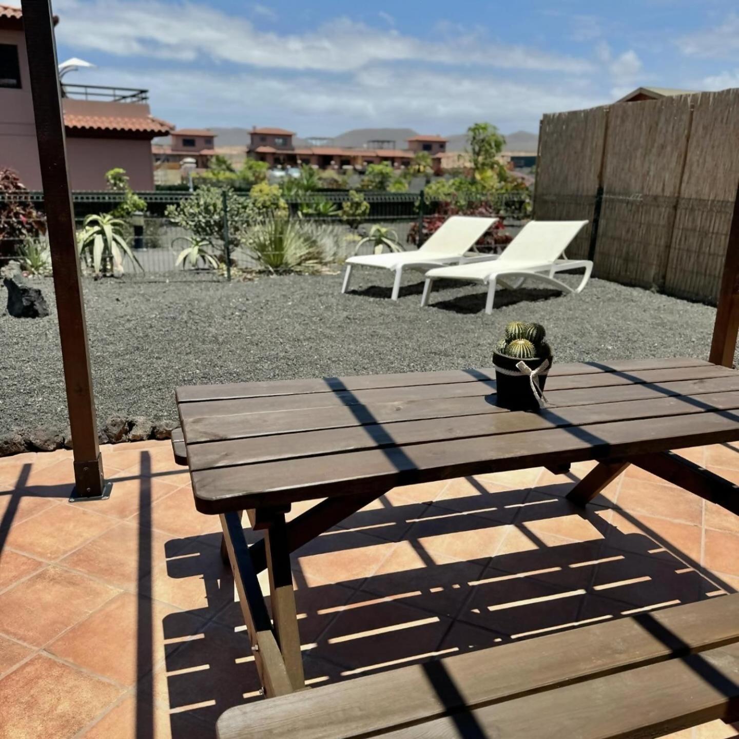 Villa Majanicho Con Piscina Lajares Luaran gambar