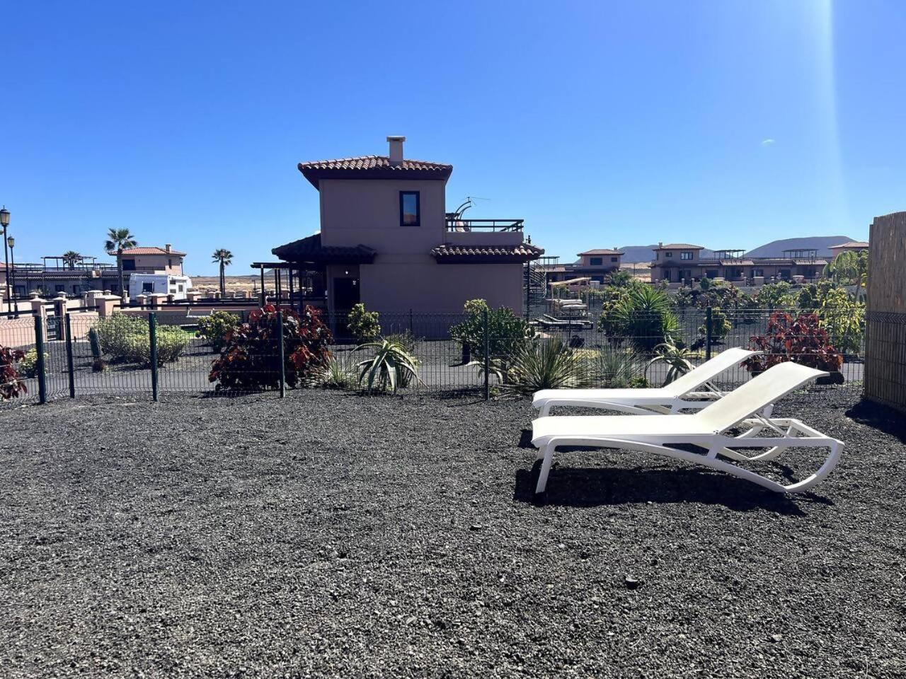 Villa Majanicho Con Piscina Lajares Luaran gambar
